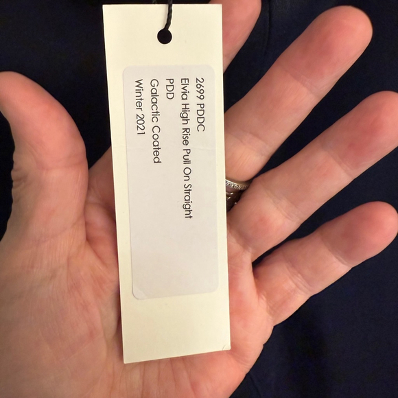 Women's L'AGENCE Pants, S/P, Navy straight leg - Picture 7 of 9